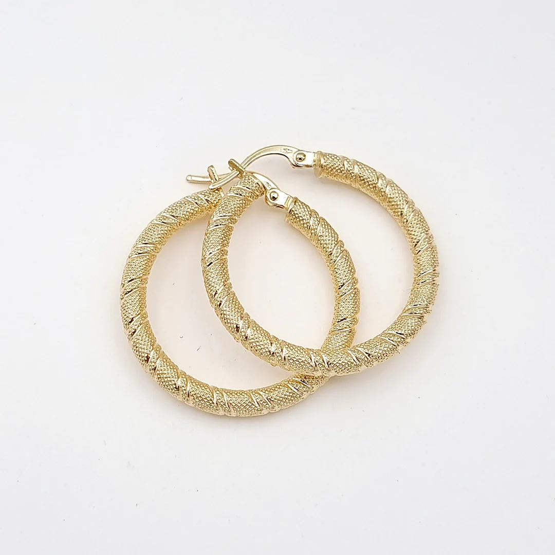 18k Gold Round Earrings