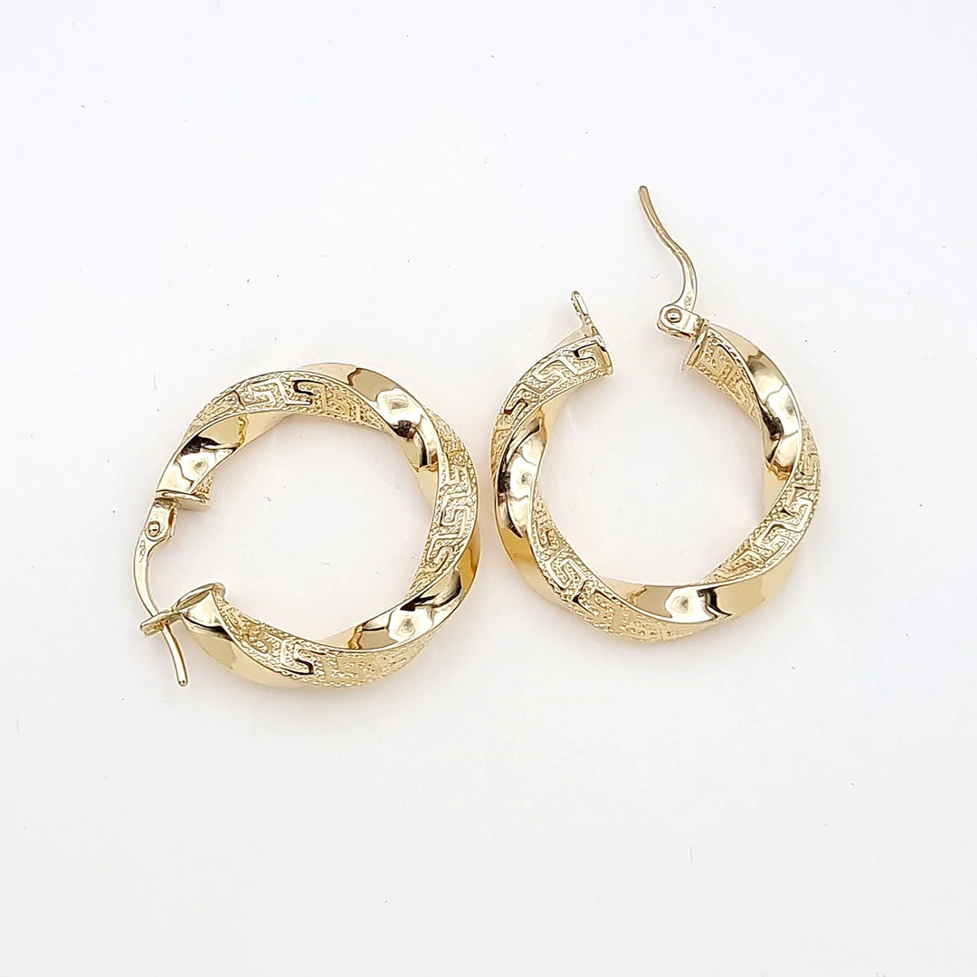 18k Gold Round Twisted Earrings