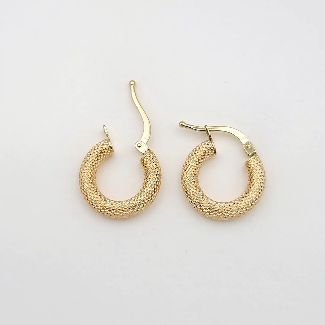 18k Gold Thick Round Earrings