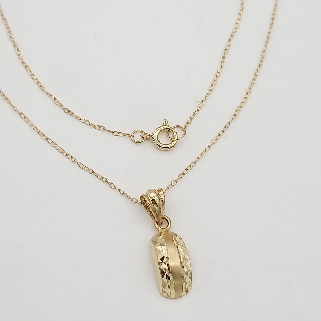 18k Gold Curved Pendant Necklace