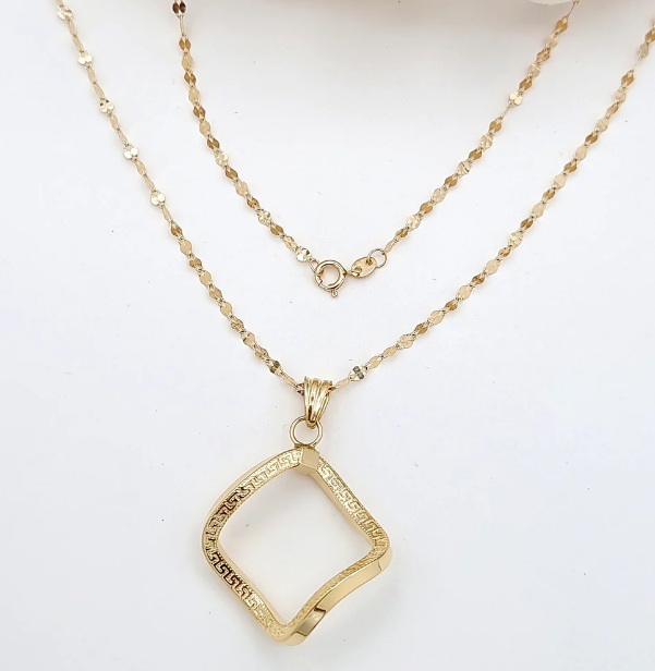 18k Gold Twisted Square Necklace